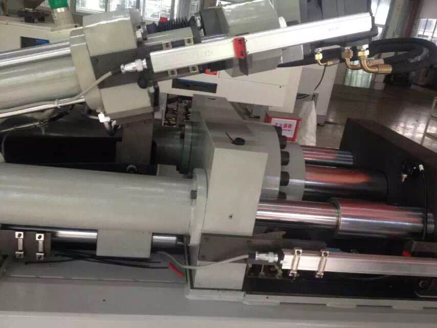 一臺(tái)機(jī)配4條米朗磁致伸縮MTM1系列磁懸浮高精度無接觸位移傳感器