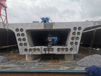 米朗電子尺用于預(yù)應(yīng)力千斤頂現(xiàn)場(chǎng)圖