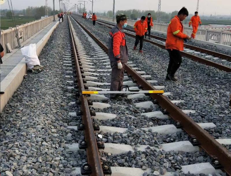 米朗科技位移傳感器（電子尺）高速鐵路軌道檢查儀（軌檢小車）的應(yīng)用